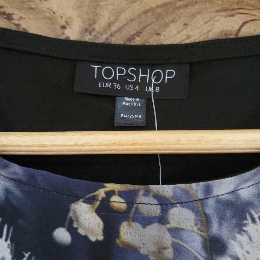 NWT Topshop blue floral print tank top - Picture 3 of 5